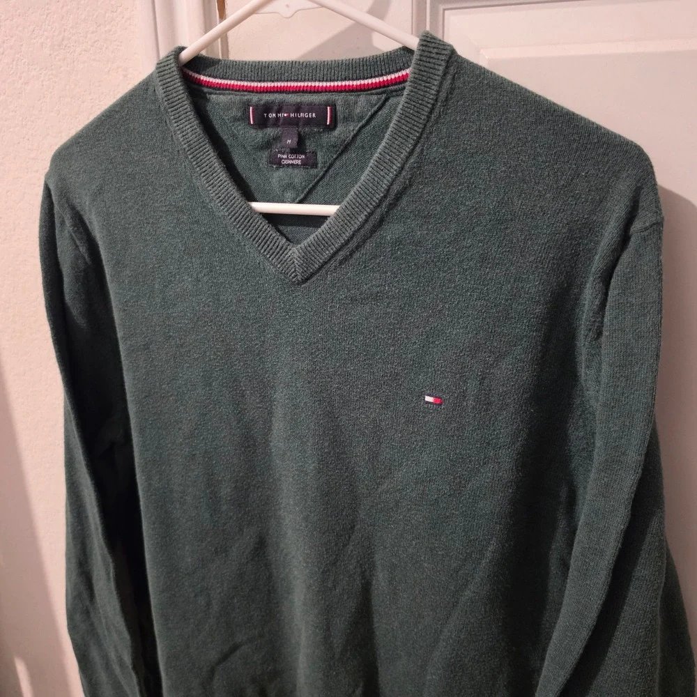 Tommy Hilfiger Mens Green Pima Cotton Cashmere V-Neck Sweater Size M Logo